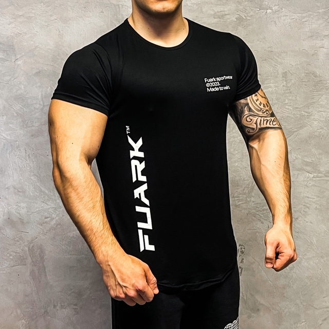 MUSCULOSA HOODIE FUARK COLOR NEGRO
